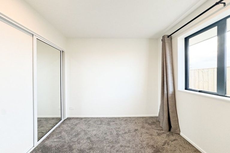Photo of property in 42 Mehrtens Crescent, Woodend, 7610