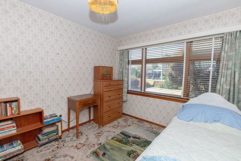 Photo of property in 75 Withells Road, Avonhead, Christchurch, 8042