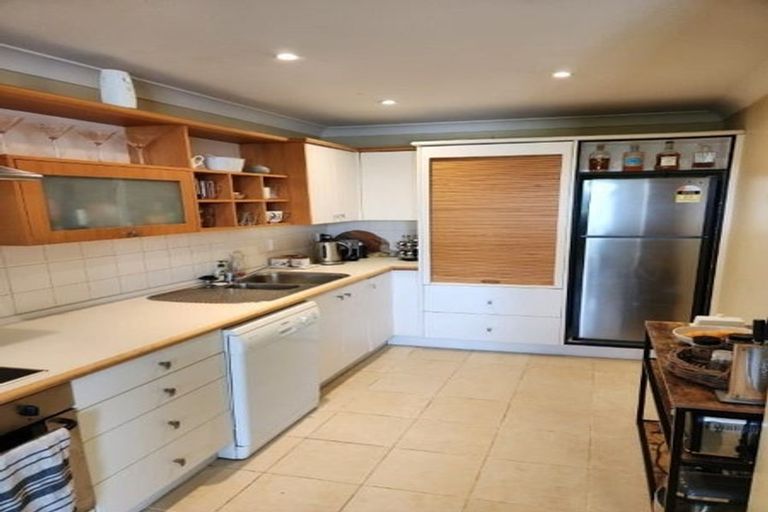 Photo of property in 1c/11 London Street, Hamilton Central, Hamilton, 3204