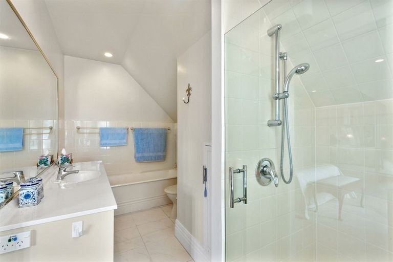 Photo of property in 12 Makora Street, Fendalton, Christchurch, 8041