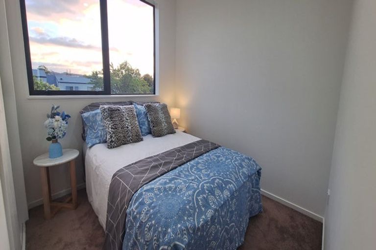 Photo of property in 21d Laura Street, Kelston, Auckland, 0602