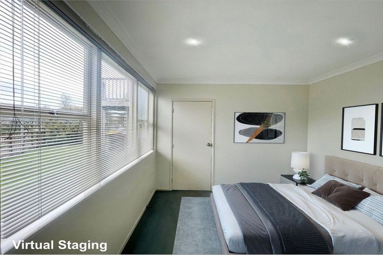 Photo of property in 40 Chatsworth Crescent, Pakuranga Heights, Auckland, 2010