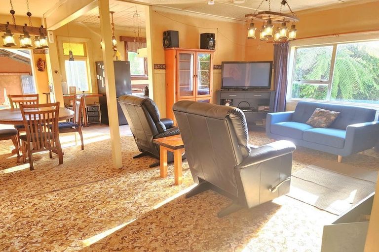 Photo of property in 24 Brodie Street, Blackball, 7804