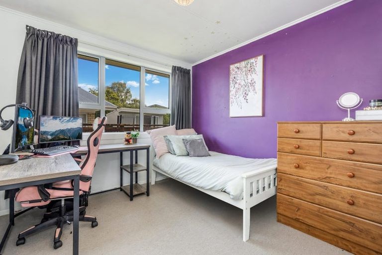 Photo of property in 3 Mccall Place, Opaheke, Papakura, 2113