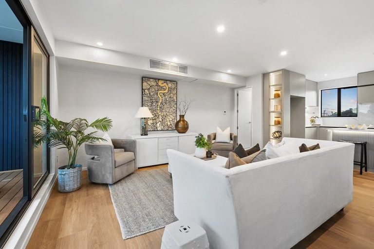 Photo of property in 13b Dominion Street, Takapuna, Auckland, 0622