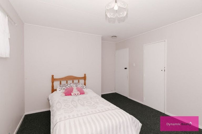 Photo of property in 37 Rhodes Drive, Kelvin Grove, Palmerston North, 4414