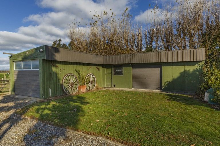 Photo of property in 136 Pharazyn Road, Feilding, 4777