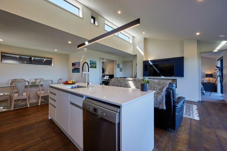 Photo of property in 8 Ingles Drive, Kaikoura Flat, Kaikoura, 7371