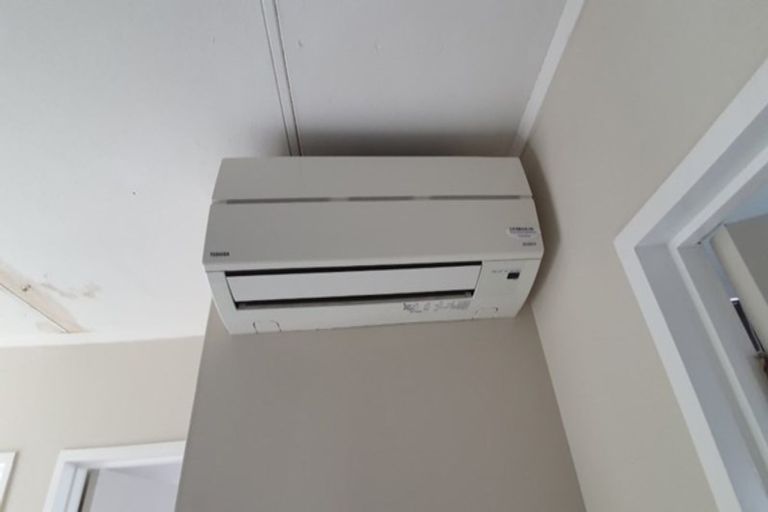 Photo of property in 12 Massey Street, Aramoho, Whanganui, 4500