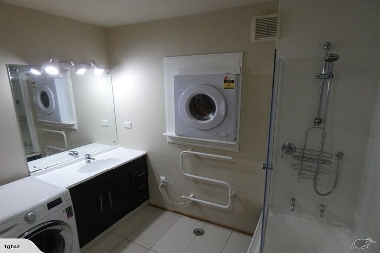 Photo of property in 39 Blease Street, New Lynn, Auckland, 0600