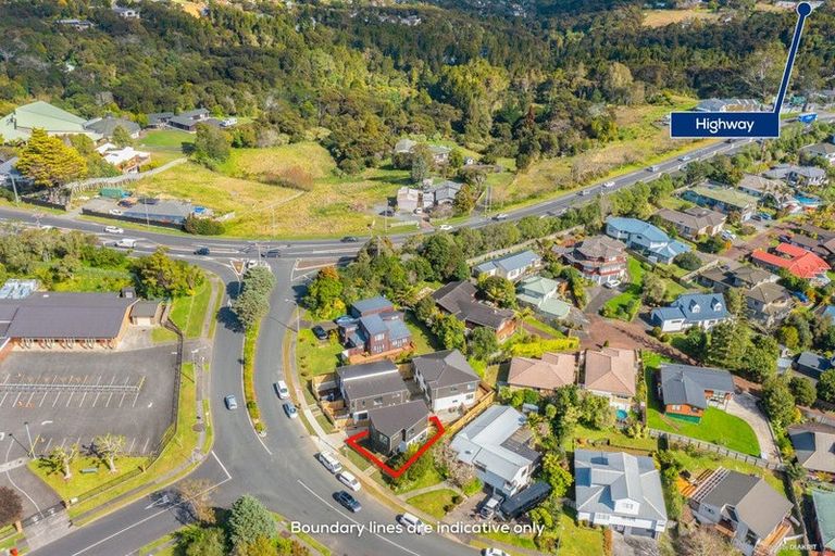 Photo of property in 4b Unsworth Drive, Unsworth Heights, Auckland, 0632