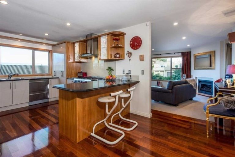 Photo of property in 1/293 East Coast Road, Mairangi Bay, Auckland, 0630