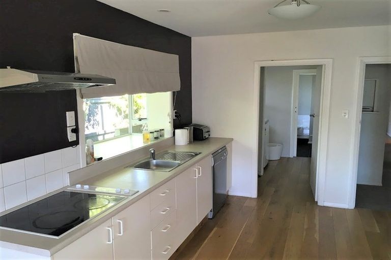 Photo of property in 21 Toorak Avenue, Avonhead, Christchurch, 8042