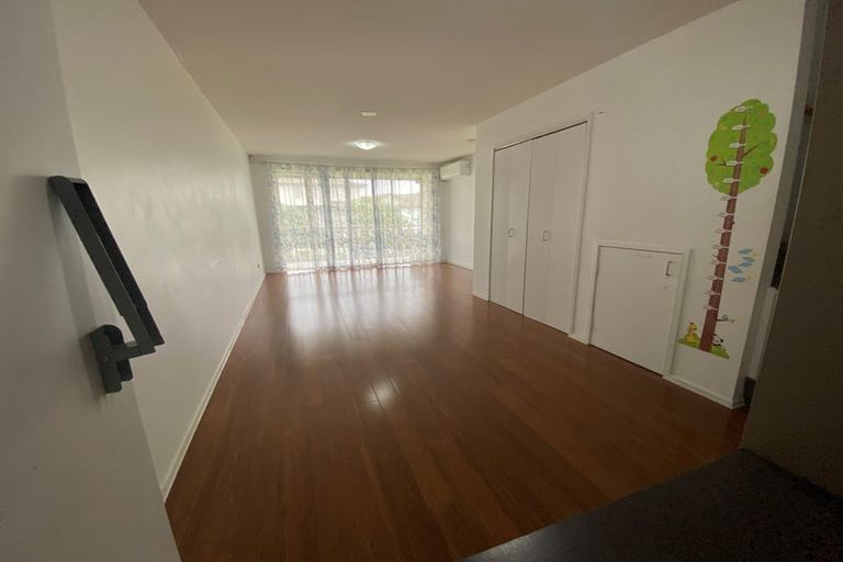 Photo of property in 5/32 Opito Way, East Tamaki, Auckland, 2013