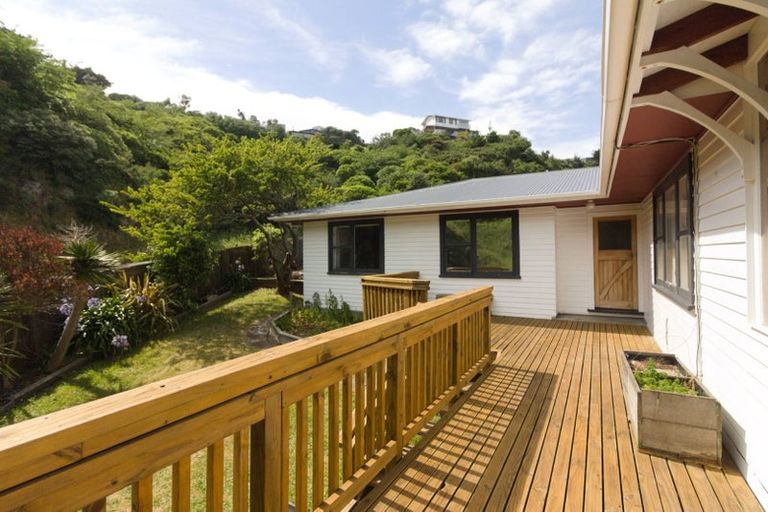 Photo of property in 50 Melrose Road, Island Bay, Wellington, 6023