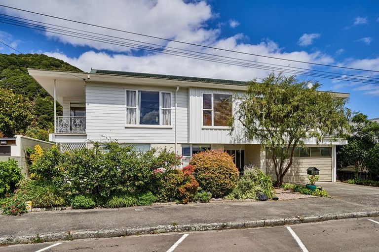 Photo of property in 7 Ngaio Street, Eastbourne, Lower Hutt, 5013