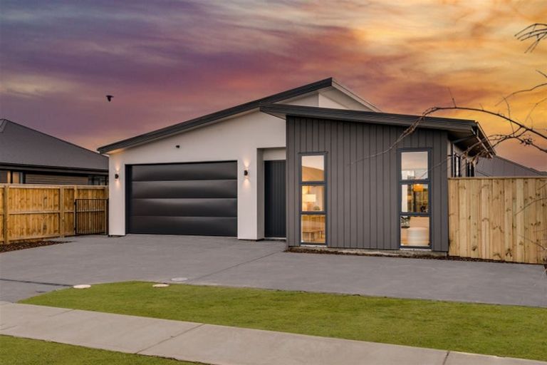 Photo of property in 16 Nathaniel Archer Street, Woodend, 7610