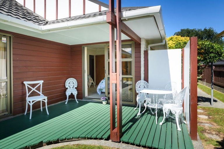 Photo of property in 20 Caulfield Place, Awapuni, Palmerston North, 4412