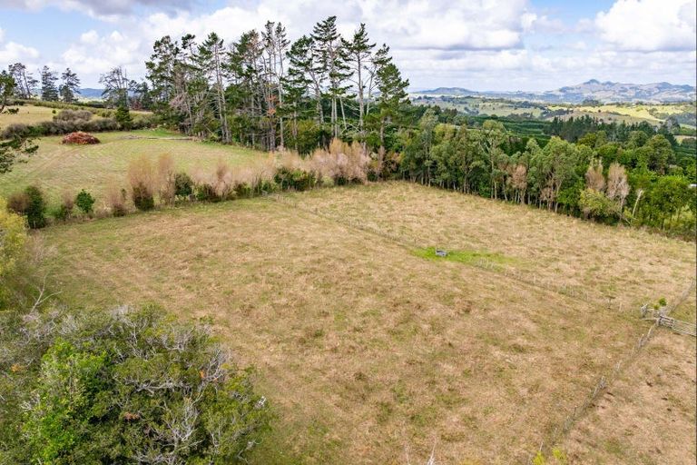Photo of property in 174 Whatitiri Road, Maungatapere, Whangarei, 0179