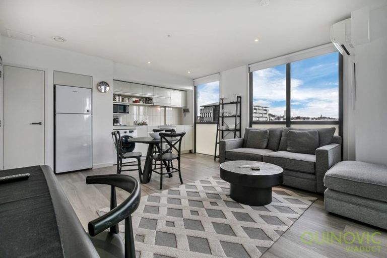 Photo of property in Halsey Apartments At Lighter Quay, 401/75 Halsey Street, Auckland Central, Auckland, 1010