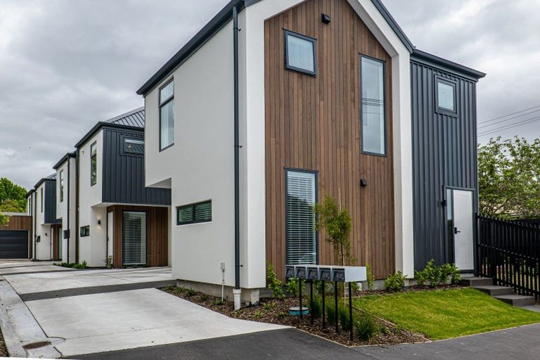 Photo of property in 2/37 Bellvue Avenue, Papanui, Christchurch, 8053