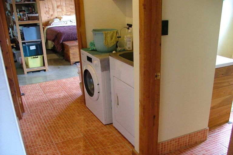 Photo of property in 882 South Head Road, South Head, Helensville, 0874