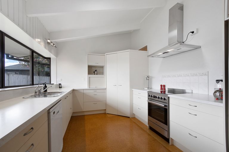 Photo of property in 10a Weld Street, Cambridge, 3434