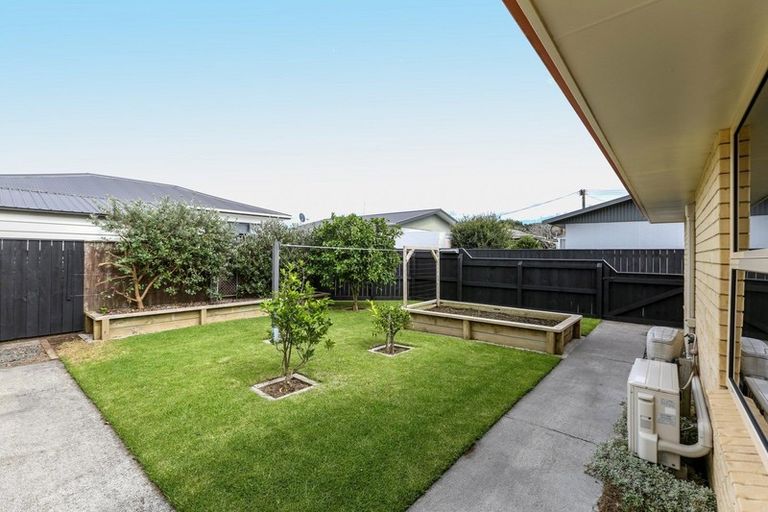 Photo of property in 12 Ropiha Street, Fitzroy, New Plymouth, 4312