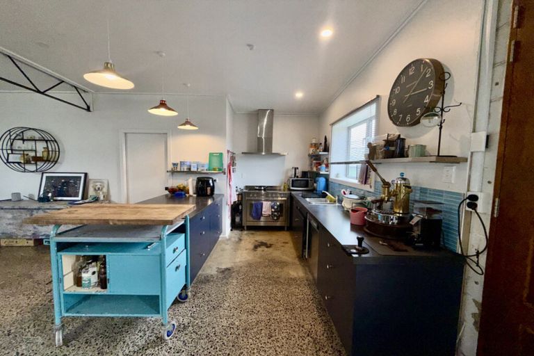 Photo of property in 19 Bath Street, Brighton, Dunedin, 9035