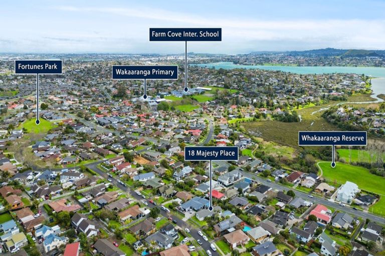 Photo of property in 18 Majesty Place, Half Moon Bay, Auckland, 2012