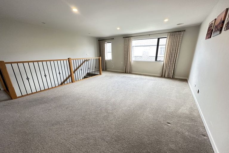 Photo of property in 42 Headland Drive, Long Bay, Auckland, 0630