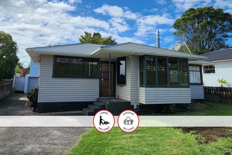 Photo of property in 57 Awanui Street, Merrilands, New Plymouth, 4312