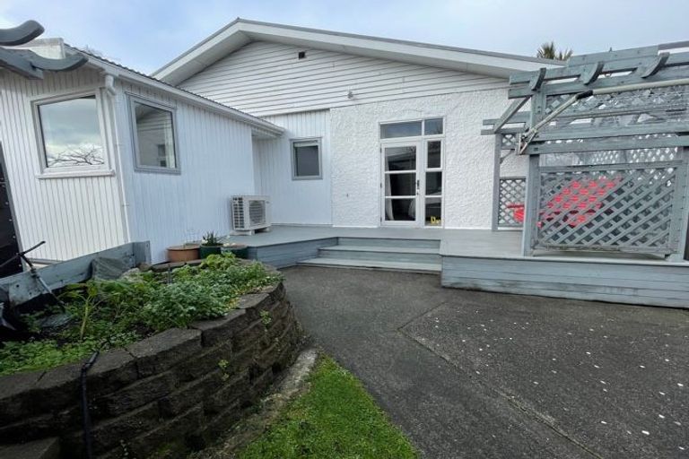 Photo of property in 96 Knights Road, Hutt Central, Lower Hutt, 5010