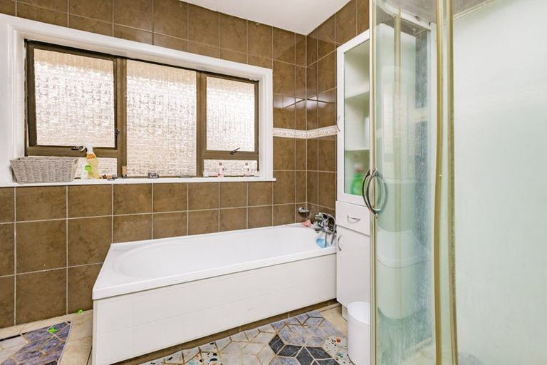 Photo of property in 3 Sunnyside Crescent, Papatoetoe, Auckland, 2025