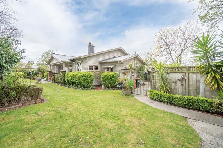 Photo of property in 3 Langston Avenue, Palmerston North, 4414