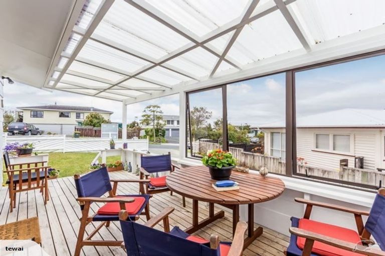 Photo of property in 6 Katene Place, Snells Beach, 0920