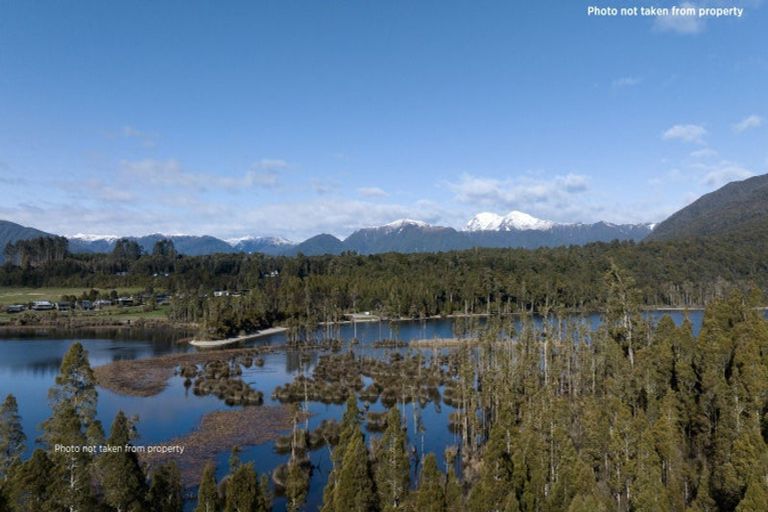 Photo of property in 12 Iveagh Bay Drive, Moana, 7875