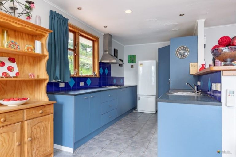 Photo of property in 198 Sievers Grove, Cannons Creek, Porirua, 5024