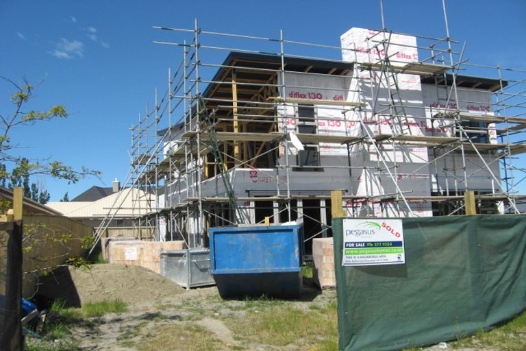 Photo of property in 2 Brookwater Avenue, Northwood, Christchurch, 8051