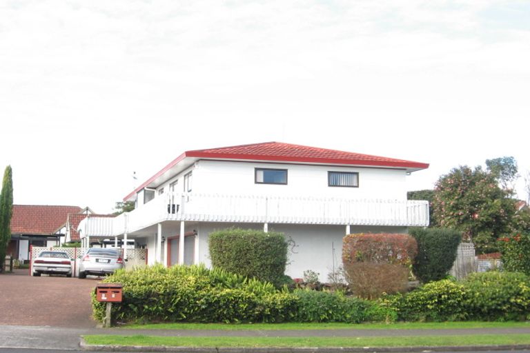 Photo of property in 8 Carnoustie Drive, Wattle Downs, Auckland, 2103