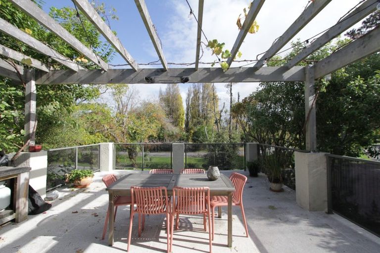 Photo of property in 79 Waimea Terrace, Beckenham, Christchurch, 8023