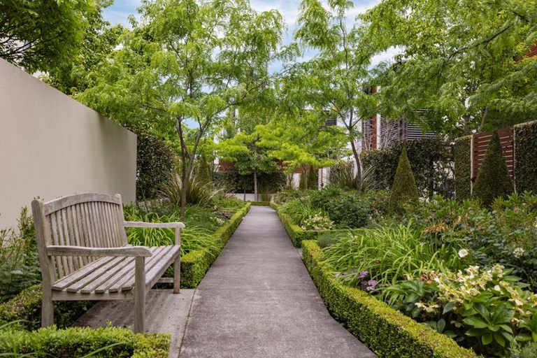 Photo of property in 138c Glandovey Road, Strowan, Christchurch, 8052