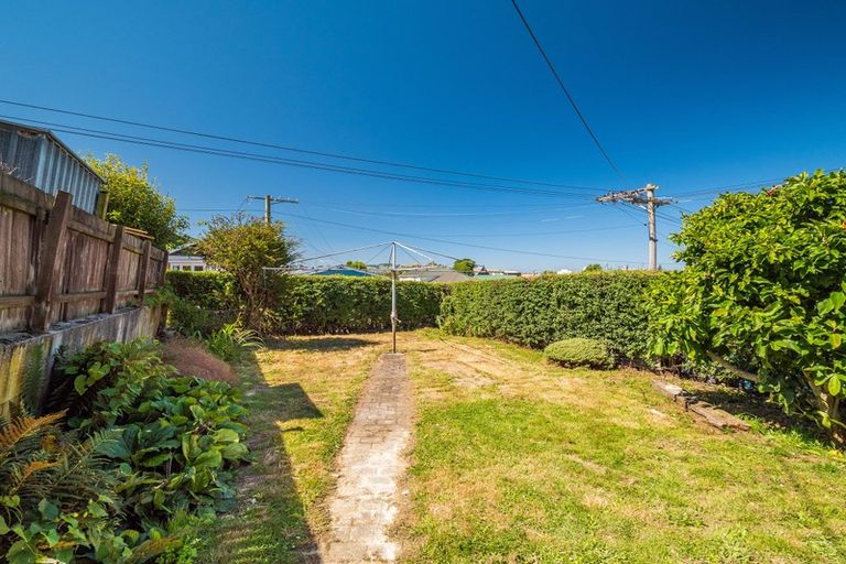 Photo of property in 18 Edwin Street, Caversham, Dunedin, 9012