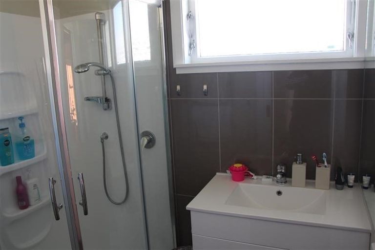 Photo of property in 4 Stamford Grove, Avalon, Lower Hutt, 5011