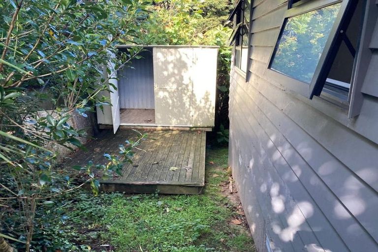 Photo of property in 22 Wicklam Lane, Greenhithe, Auckland, 0632