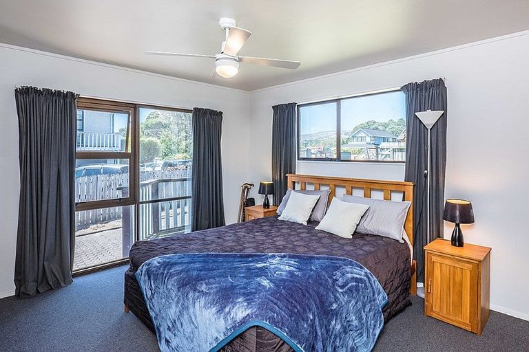 Photo of property in 17 Ratanui Road, Paraparaumu, 5032