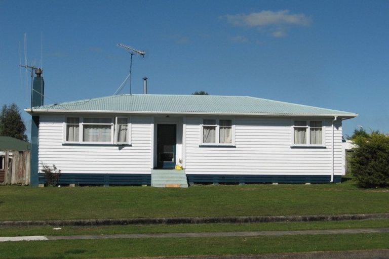 Photo of property in 35 Morvern Crescent, Tokoroa, 3420