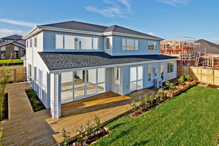 Photo of property in 10 Seafort Lane, Silverdale, 0932