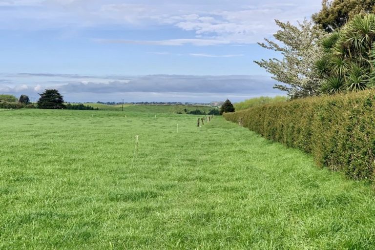 Photo of property in 275/267 Waitara Road, Brixton, Waitara, 4382