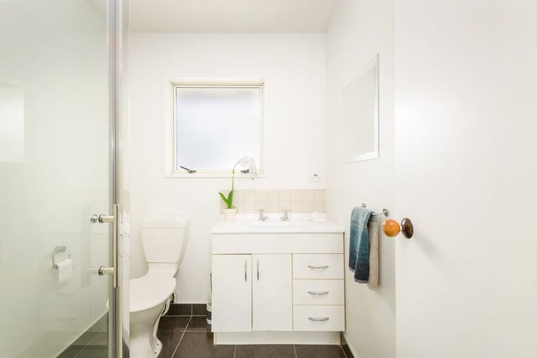 Photo of property in 8 Fieldmoor Place, Parklands, Christchurch, 8083